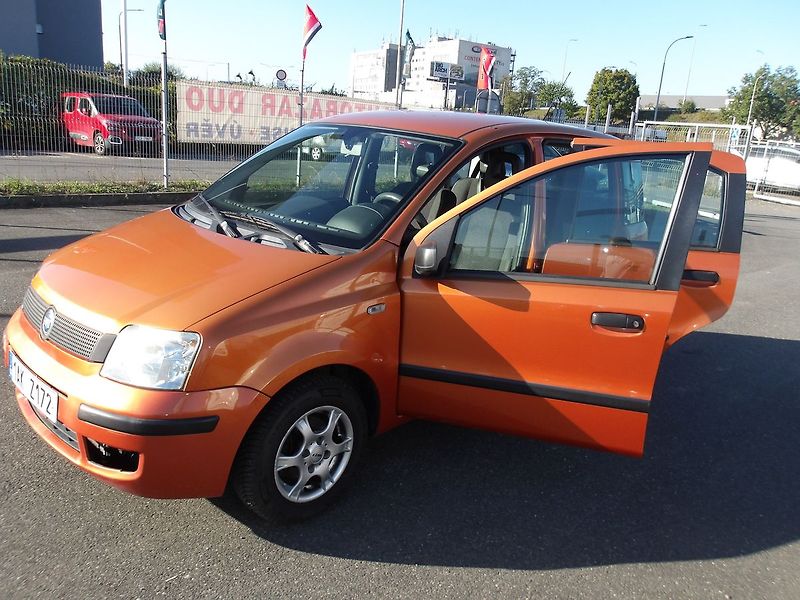 Fiat Panda 1,1i ČR NOVÁ STK ! - fotka 13 z 24