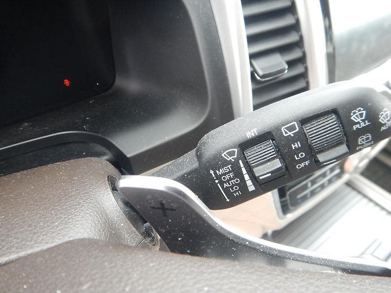 SsangYong Rexton 2.2 E-XDi PREMIUM 4WD, AUTOMAT - fotka 21 z 31