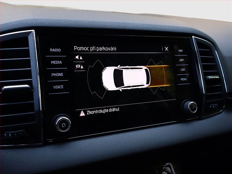 Škoda Karoq (2021) 2.0 TDI, Automat, ČR,1.maj - fotka 15 z 21