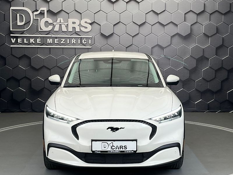 Ford Mustang Mach-E SoH 94,5 %, po servisní prohlí - fotka 8 z 68