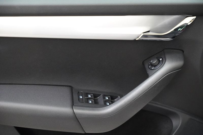 Škoda Octavia - fotka 12 z 27