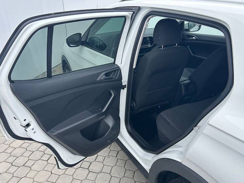 Volkswagen T-Cross Life 5G 1,0TSi - fotka 9 z 25