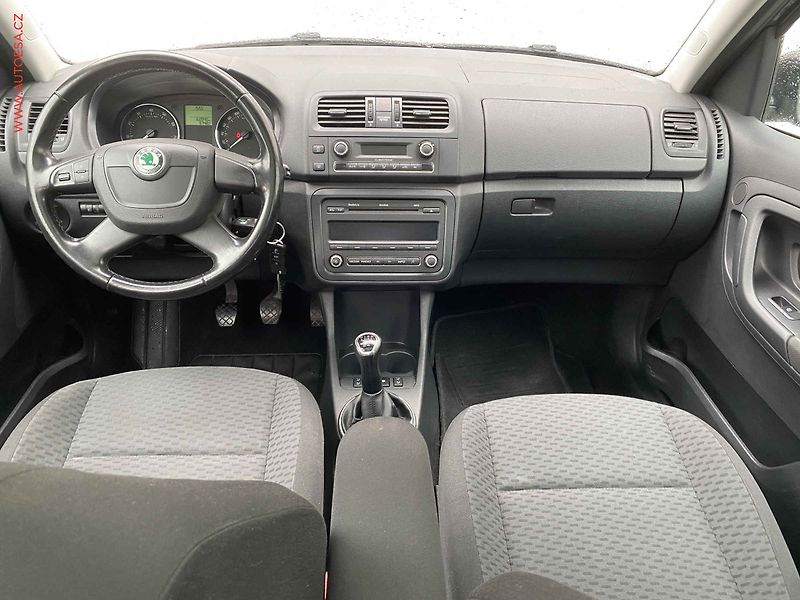 Škoda Roomster (2011) 1.2 TSi, Style Plus, panor, - fotka 8 z 17