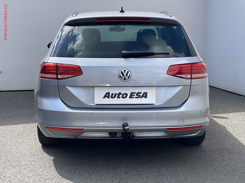 Volkswagen Passat (2018) 1.4TSi, Comfortline, navi - fotka 5 z 18