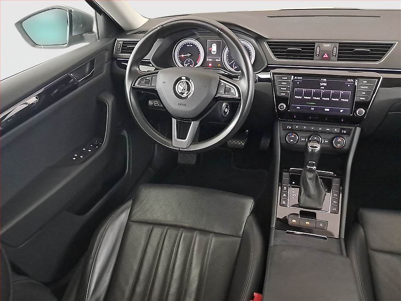 Škoda Superb (2017) Laurin&Klement 2.0 TDI - fotka 7 z 23
