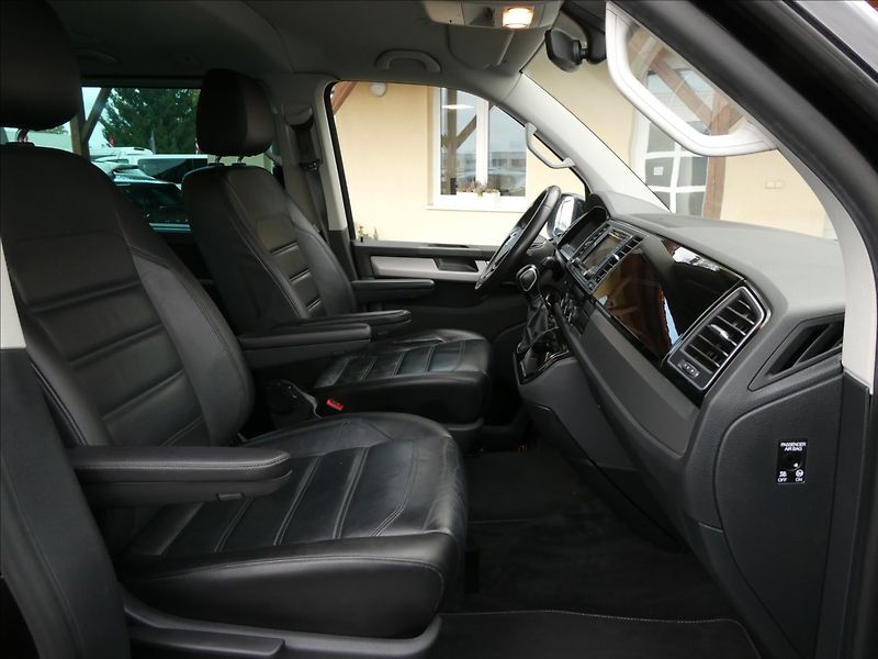 Volkswagen Multivan 2,0 TDi 150kW DSG GenerationSi - fotka 21 z 57