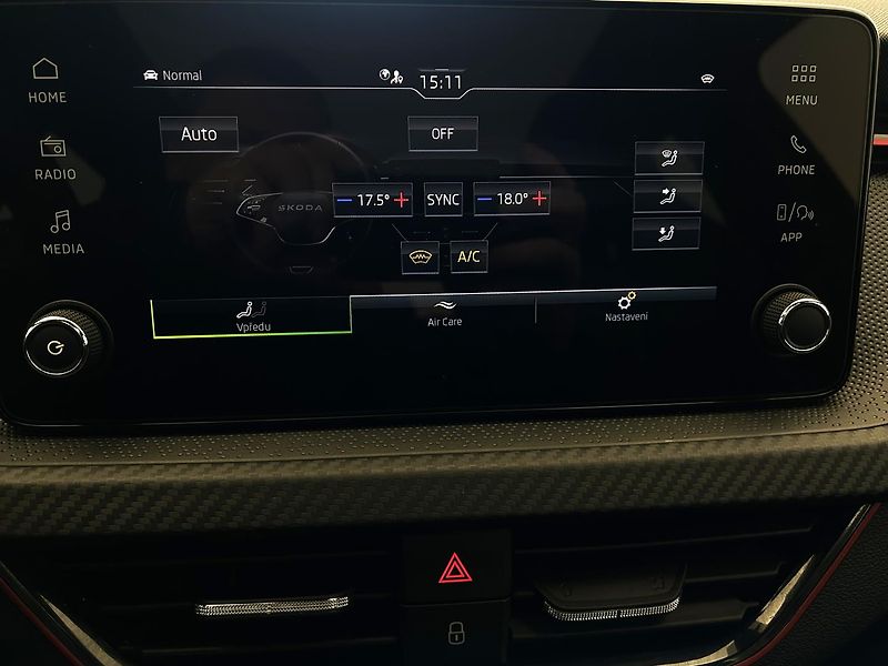 Škoda Kamiq 1.0 TSI Monte Carlo - fotka 13 z 24