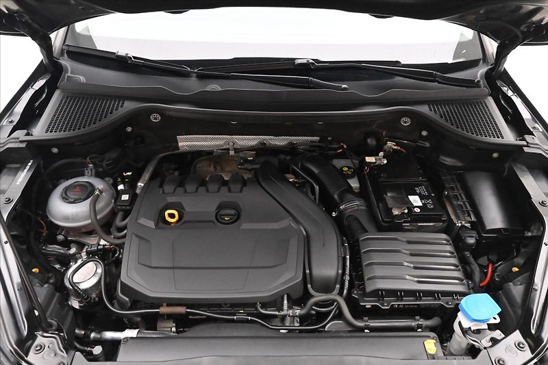 Škoda Karoq 1,5 TSI 110kW DSG Business Zár - fotka 9 z 31