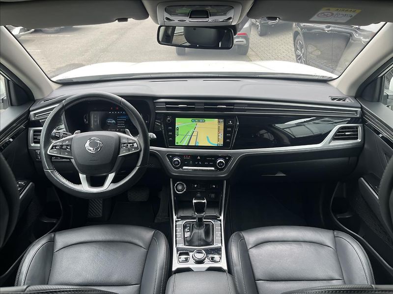 SsangYong Korando 1,5 TGDI  Premium AT 4WD CZ - fotka 11 z 28