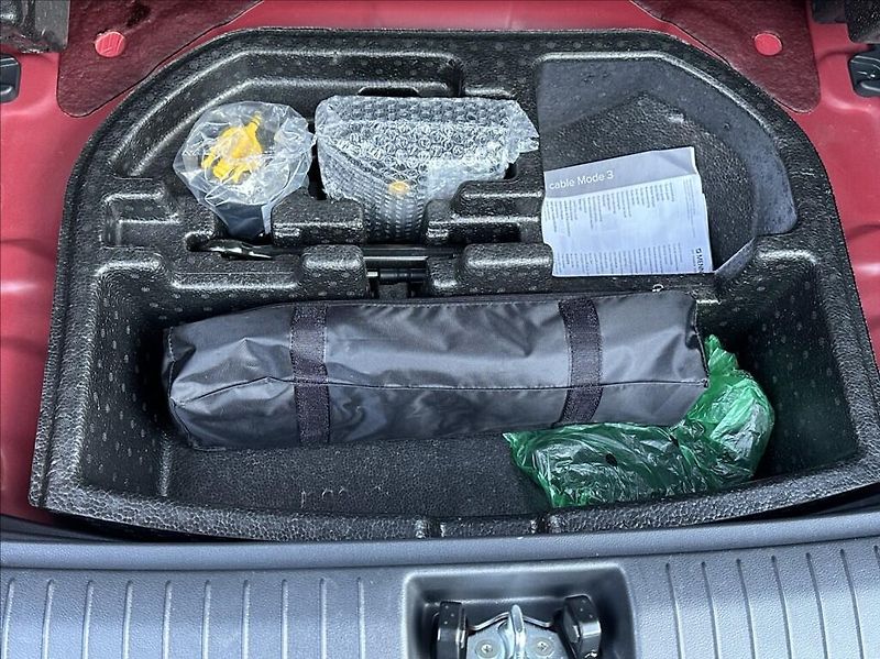 Hyundai Kona 0,0 204PS  electric CZ Edition - fotka 44 z 57