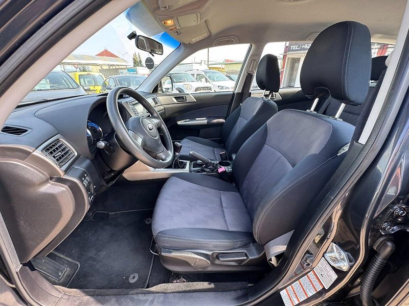 Subaru Forester (2009) 4X4 2,0i 110 KW TAŽNÉ 2. MAJ - fotka 16 z 42