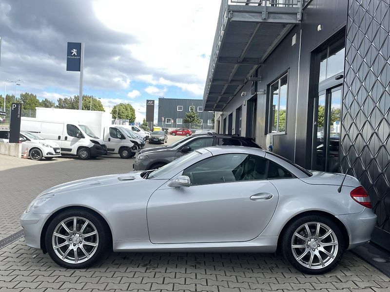 Mercedes-Benz SLK 200 KOMPRESSOR 1.8 120 kW - fotka 4 z 22