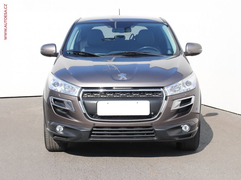 Peugeot 4008 (2012) 1.8 HDi 4X4 - fotka 2 z 3