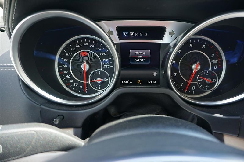 Mercedes-Benz SL 3,0 AMG Designo Edition Masáže - fotka 26 z 31