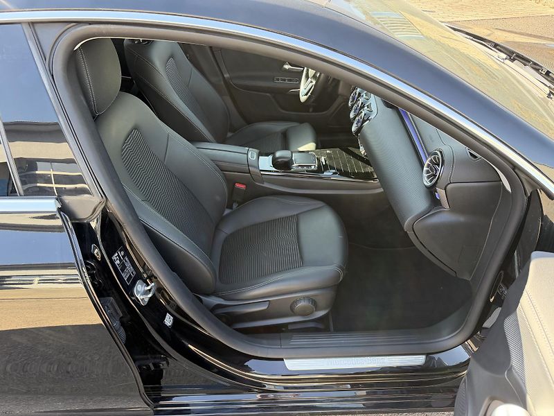 Mercedes-Benz CLA Kombi 180d 85kW  - fotka 14 z 17