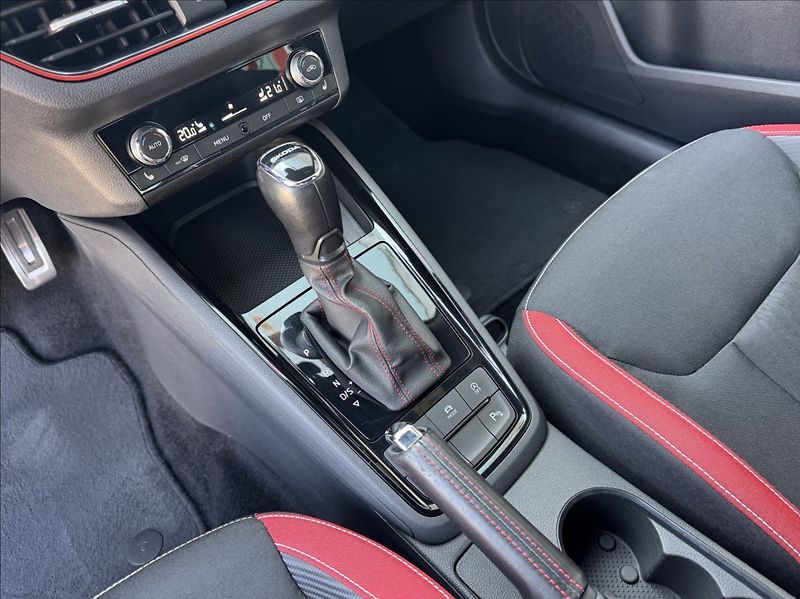 Škoda Scala 1,5 TSI MonteCarlo DPH 1maj ČR - fotka 34 z 50
