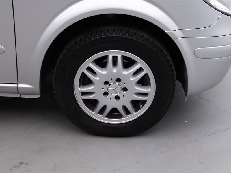 Mercedes-Benz Viano 2,2 CDI 110kW Aut. L CZ 7-Míst - fotka 25 z 32