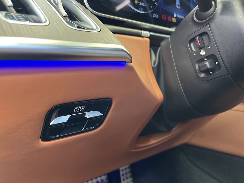 Mercedes-Benz Třídy S 400d 4MATIC L AMG Line Chauffe - fotka 11 z 25