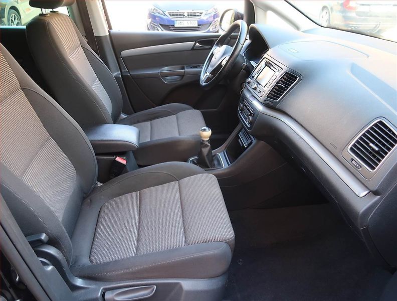 Volkswagen Sharan (2011) 2.0 TDI, Navi, Tempomat - fotka 9 z 19