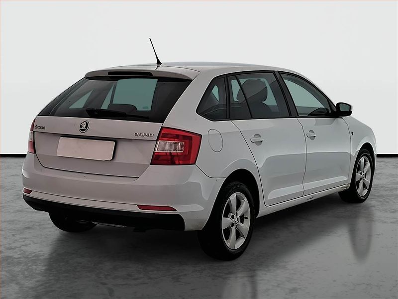 Škoda Rapid (2014) Spaceback 1.2 TSI - fotka 5 z 16