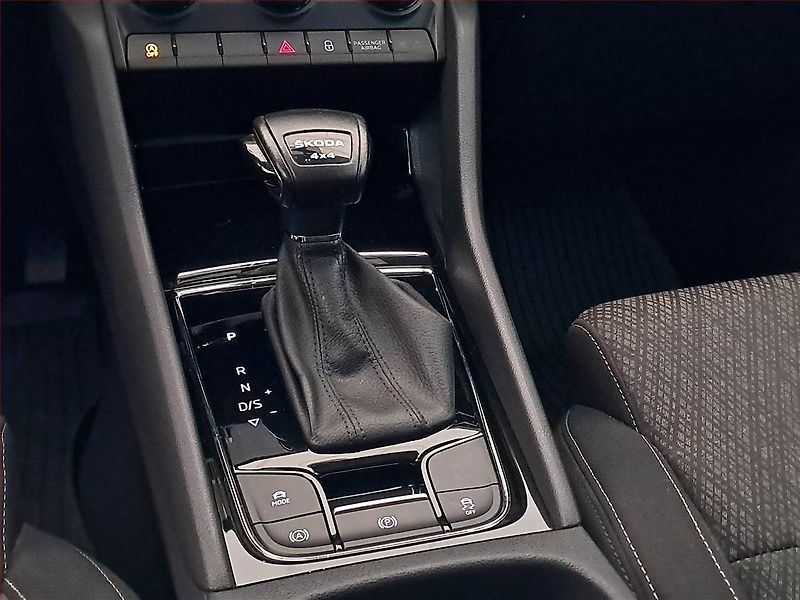 Škoda Karoq (2022) 2.0 TDI - fotka 13 z 21