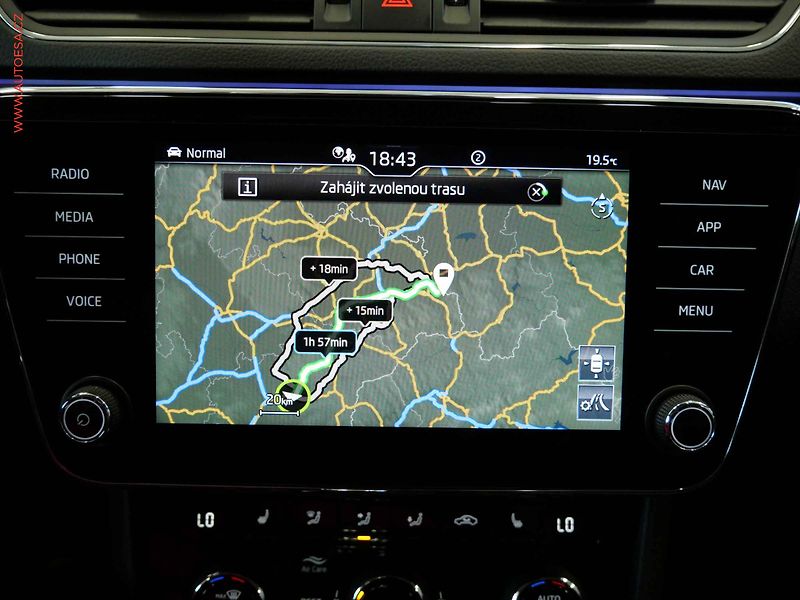 Škoda Superb (2023) 2.0 TDi, 1.maj,ČR, Style, DSG - fotka 18 z 24