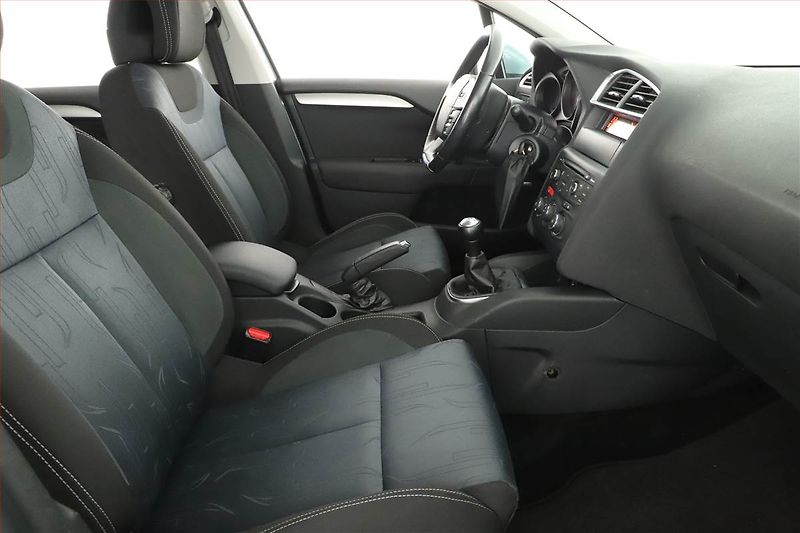 Citroën C4 (2013) 1.6 HDi, ČR,1.maj, po STK - fotka 7 z 12