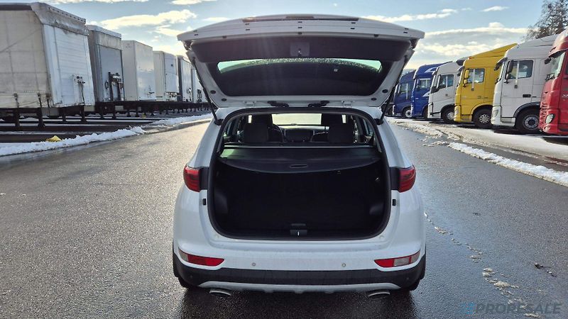 Kia Sportage 1,6 i 130 kW - fotka 10 z 19