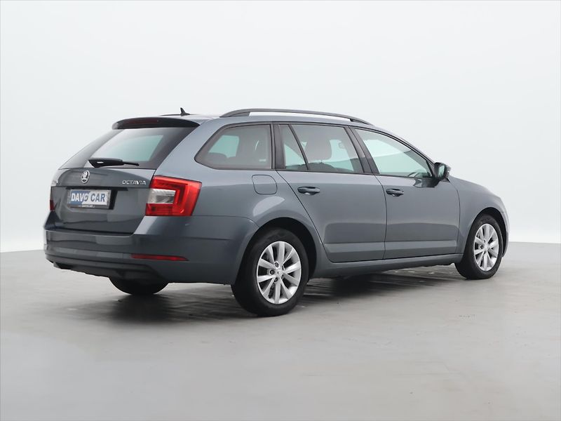 Škoda Octavia 1,6 TDI 85kW Ambition - fotka 7 z 32
