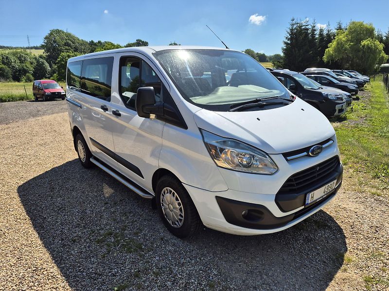 Ford Transit Custom (2014) 2.2 Tdci 9 míst  - fotka 8 z 22