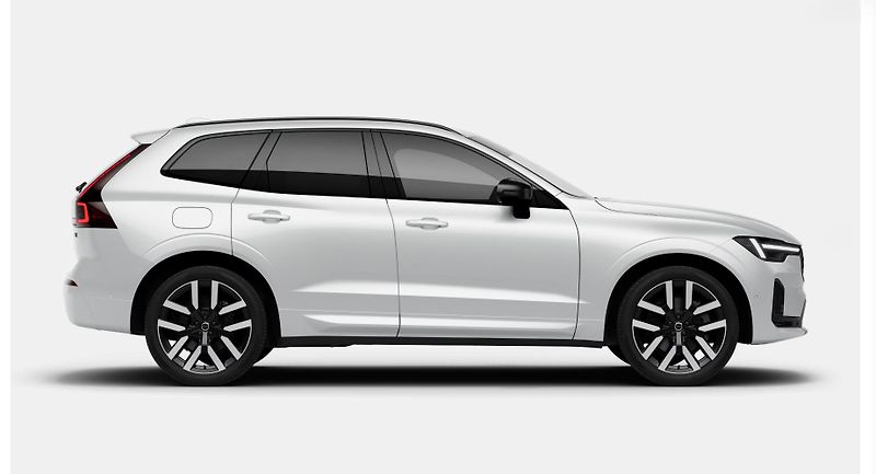Volvo XC60 (2026) T6 AWD ULTRA DARK AUT - fotka 6 z 14