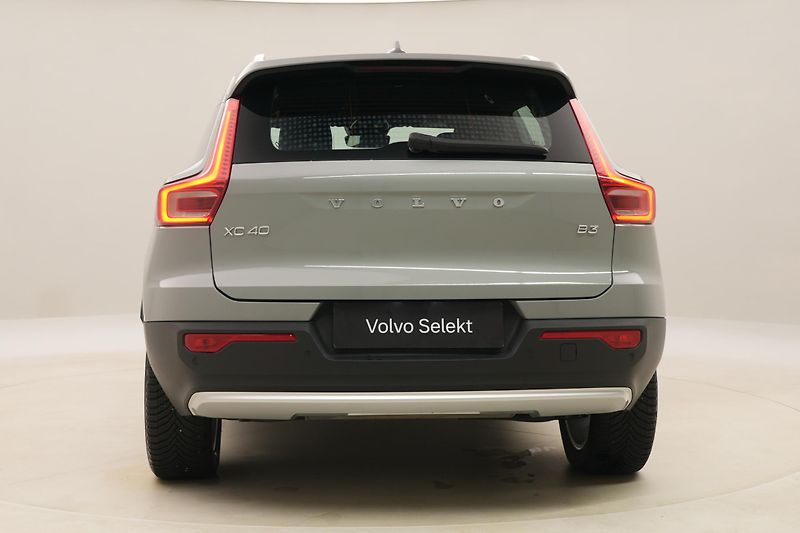 Volvo XC40 B3 CORE AUT CZ - fotka 11 z 49