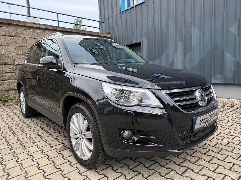 Volkswagen Tiguan 2,0 TDI /4x4/ SPORT / servis.k - fotka 7 z 32
