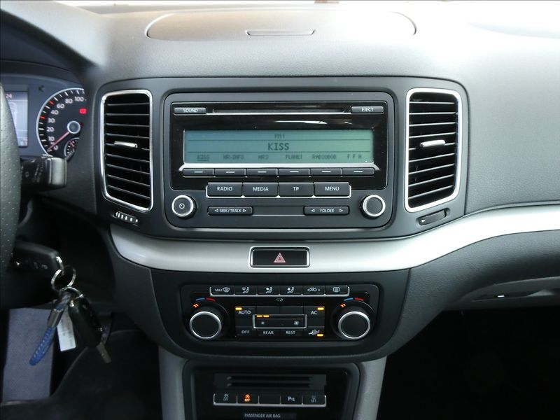 Seat Alhambra 2,0 TDi 103kW 7.míst, serviska - fotka 22 z 39