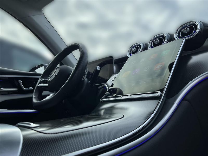 Mercedes-Benz GLC 220 d 4MATIC kupé AMG Line Nig - fotka 16 z 22