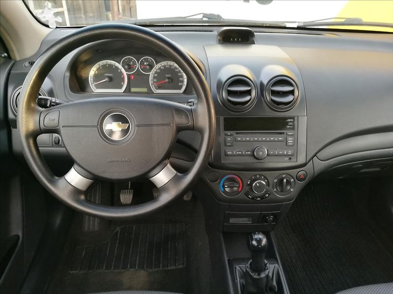 Chevrolet Aveo 1,2 i klima - fotka 5 z 14