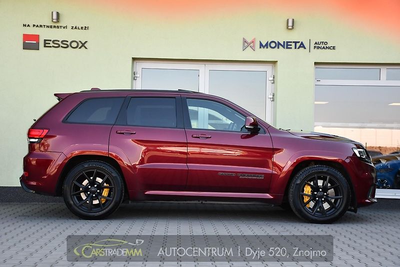 Jeep Grand Cherokee 6.2 V8 TRACKHAWK ČR 1M - fotka 7 z 49