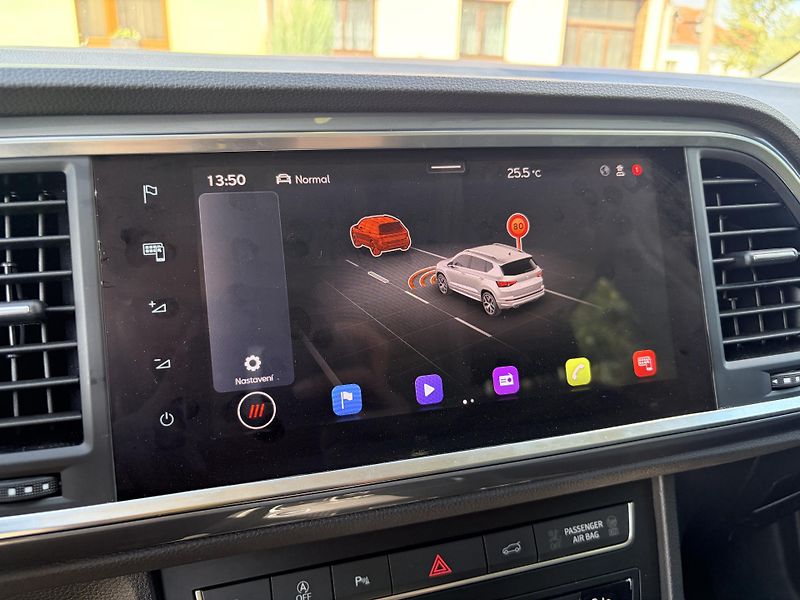 Seat Ateca 2.0TDI 110KW DSG 4DRIVE LED - fotka 36 z 56