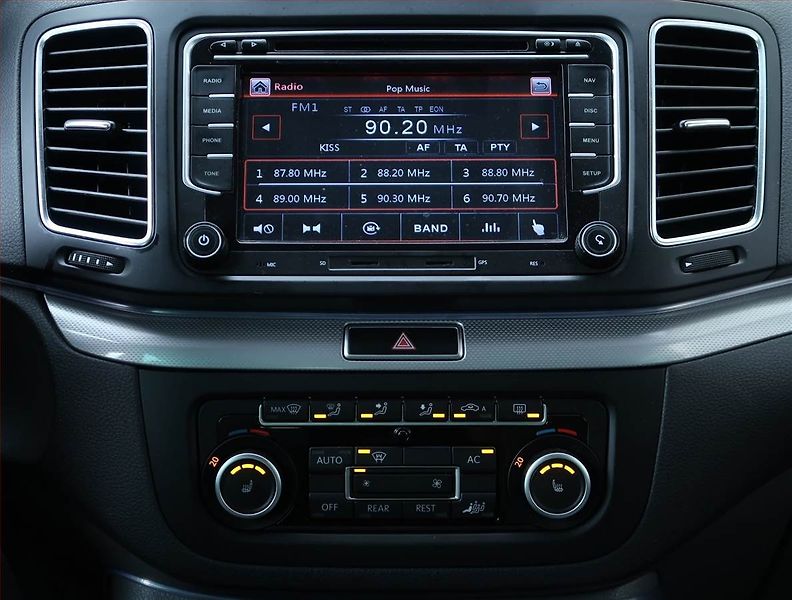 Volkswagen Sharan (2011) 2.0 TDI, 4X4, Serv.kniha - fotka 12 z 20