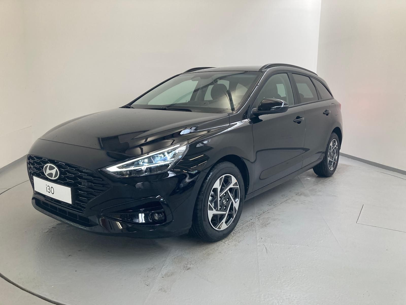Hyundai i30 1,6 T-GDI DCT GO CZECH!