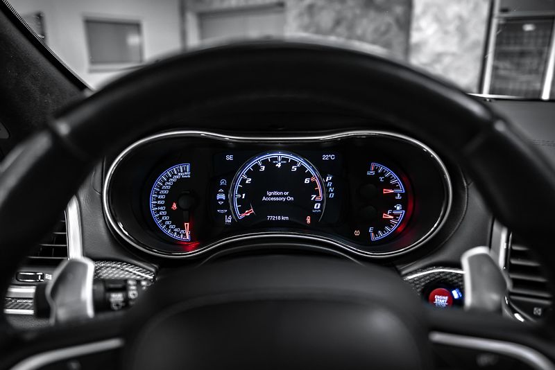 Jeep Grand Cherokee TrackHawk PANORAMA/KAMERA/H&K - fotka 26 z 26