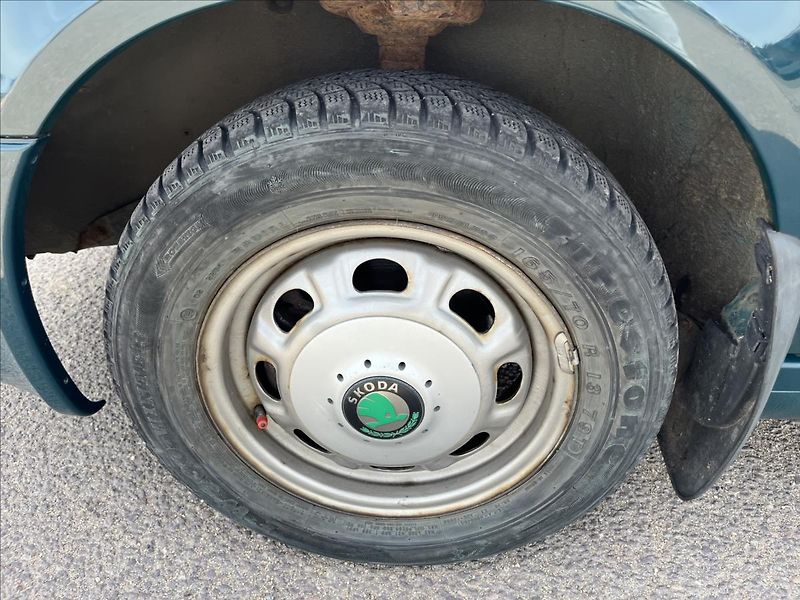 Škoda Felicia 1,3 MPi LXI ČR SERVIS 2x KOLA - fotka 31 z 31