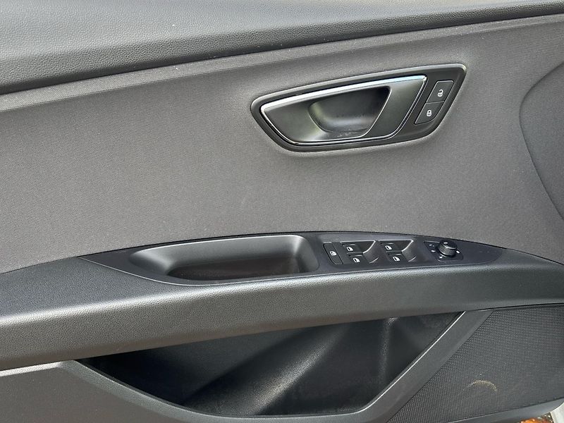 Seat Leon STYLE - fotka 13 z 25