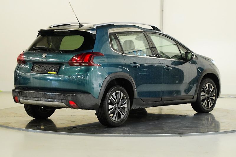 Peugeot 2008 - fotka 2 z 6