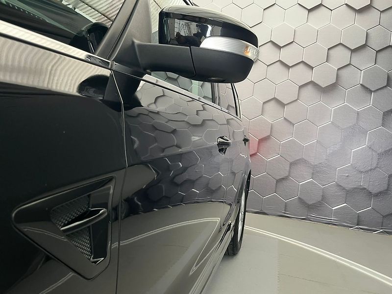 Ford S-MAX 2.5 Duratec HEV TITANIUM - fotka 46 z 64