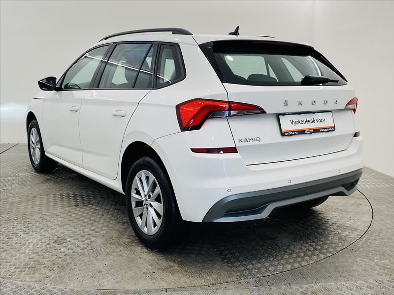 Škoda Kamiq 1,0 TSI 81kW Ambition - fotka 22 z 25