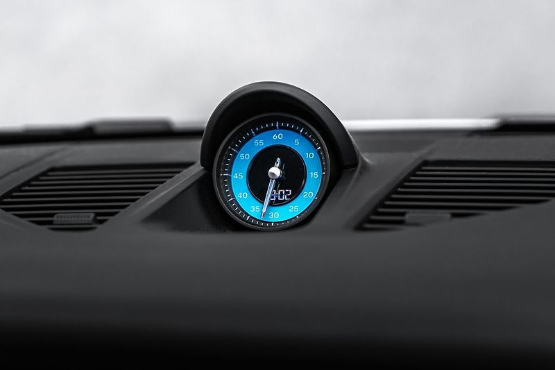 Porsche 911 Carrera T Cabrio Sport Chrono - fotka 23 z 28