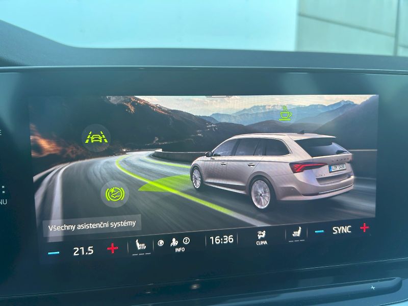Škoda Octavia (2023) COMBI STYLE 1,5 TSI 110 kW - fotka 20 z 25