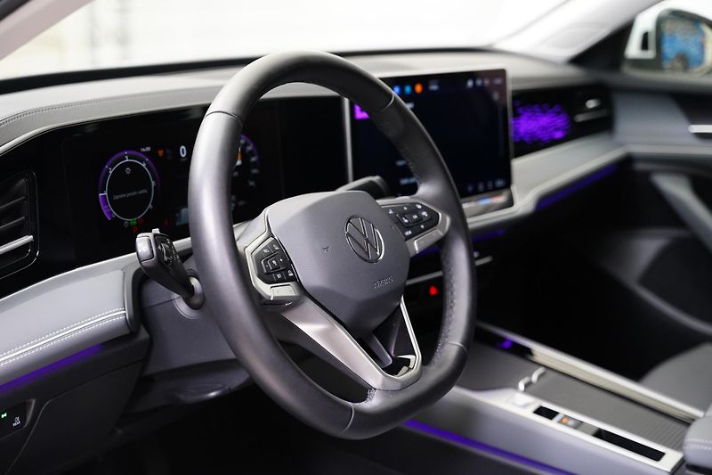 Volkswagen Passat - fotka 14 z 26
