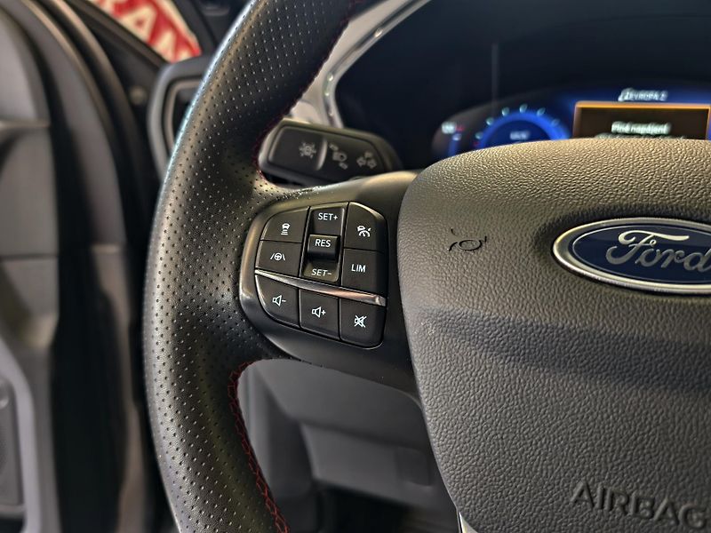 Ford Kuga 2.0 EcoBlue 140kW ST-Line 4x4 - fotka 22 z 28
